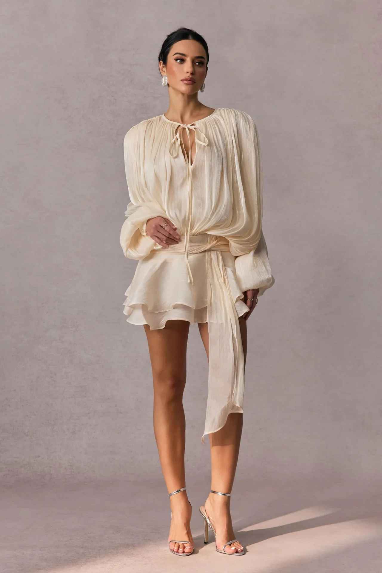 Elisa - Mini abito elegante con volant